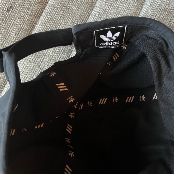 Adidas Hat Cap Strap Back Black White 3 stripe lightweight - Picture 4 of 4